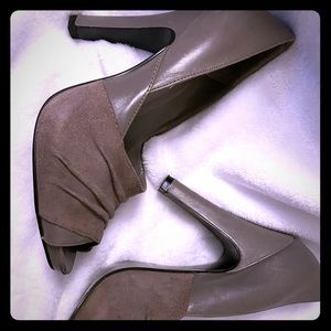 Nine West thinkableo peep toe heels 4 inch heel